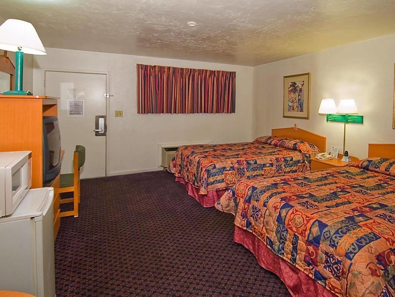 America'S Best Value Inn - Gainesville Bagian luar foto